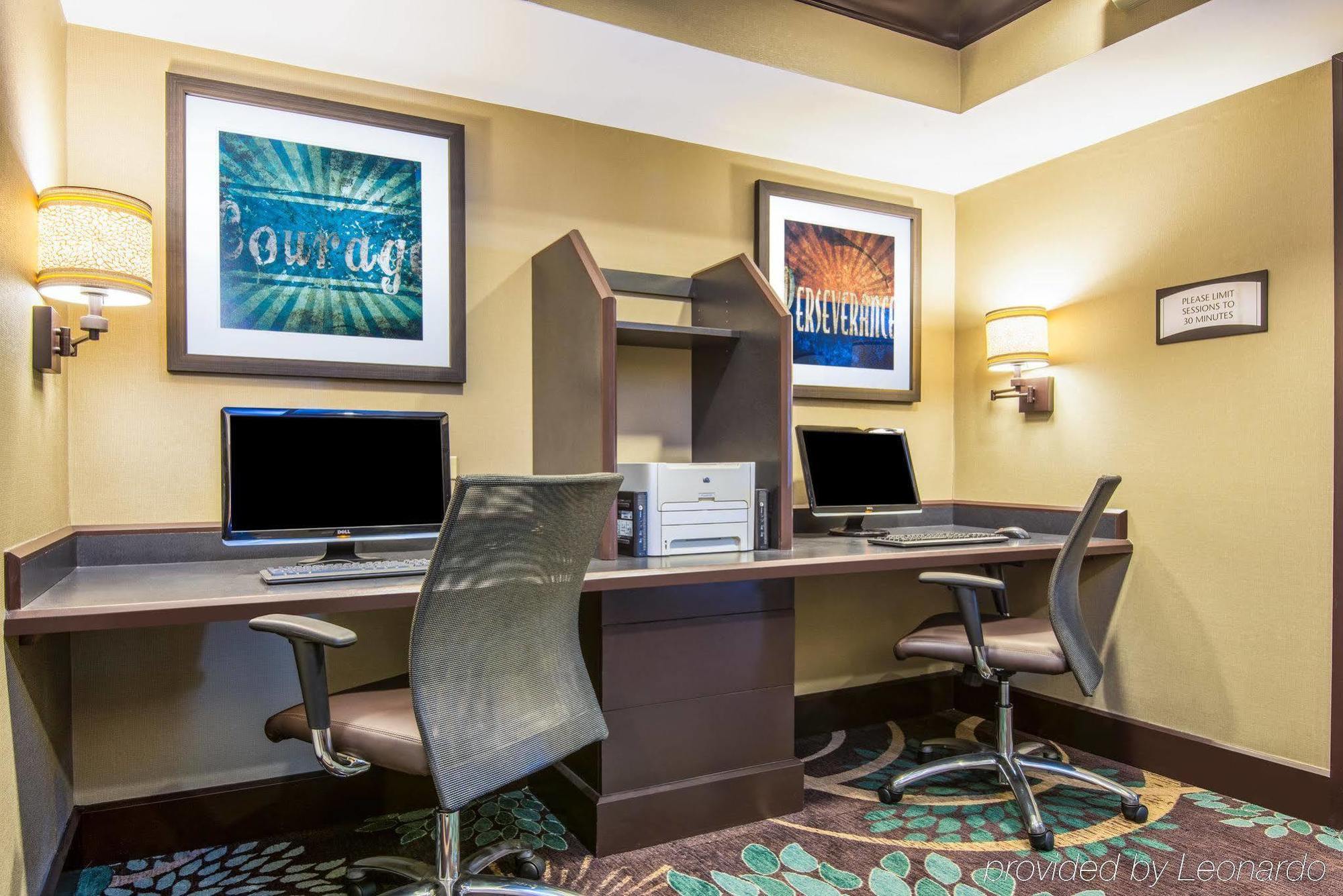 Fogelsville Staybridge Suites Allentown West מראה חיצוני תמונה